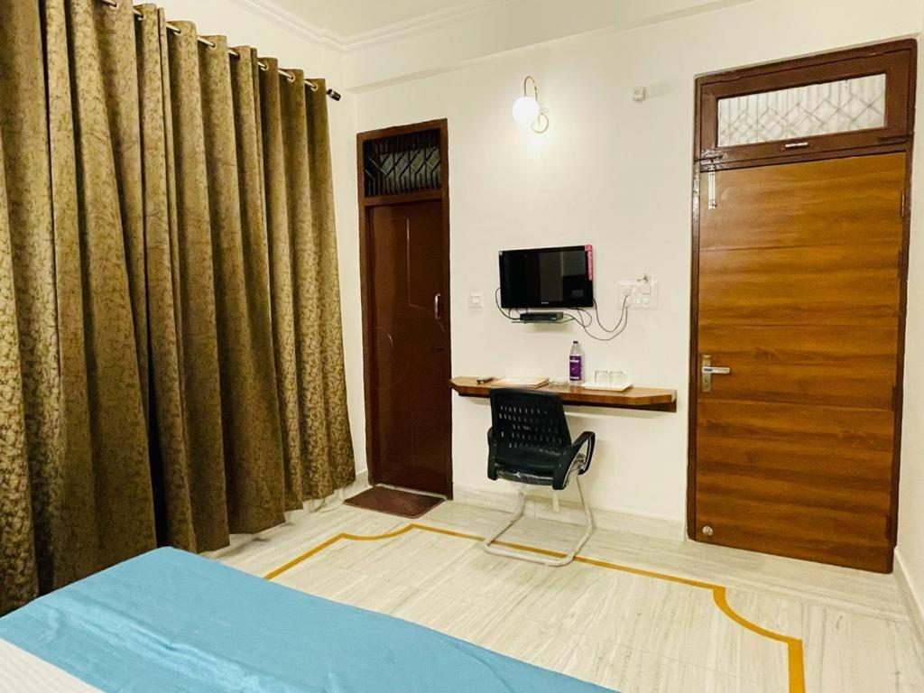 Hotel Dileep42 Lucknow Luaran gambar