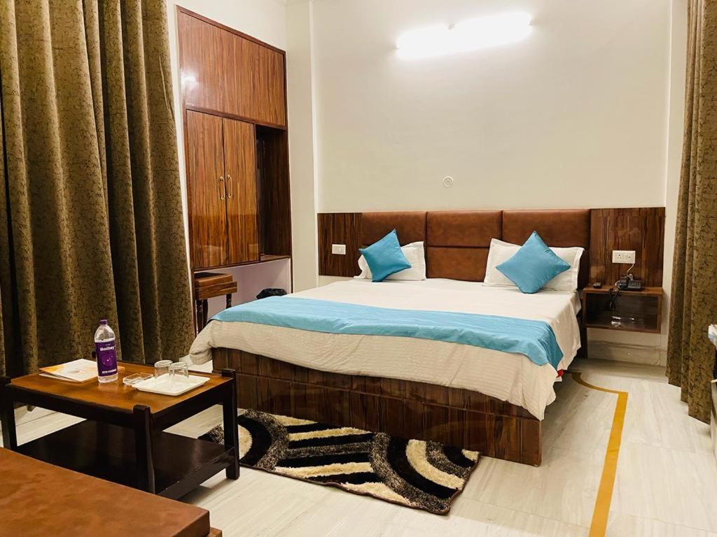 Hotel Dileep42 Lucknow Luaran gambar