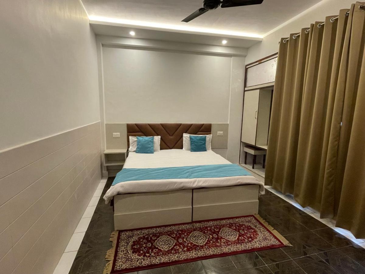 Hotel Dileep42 Lucknow Luaran gambar