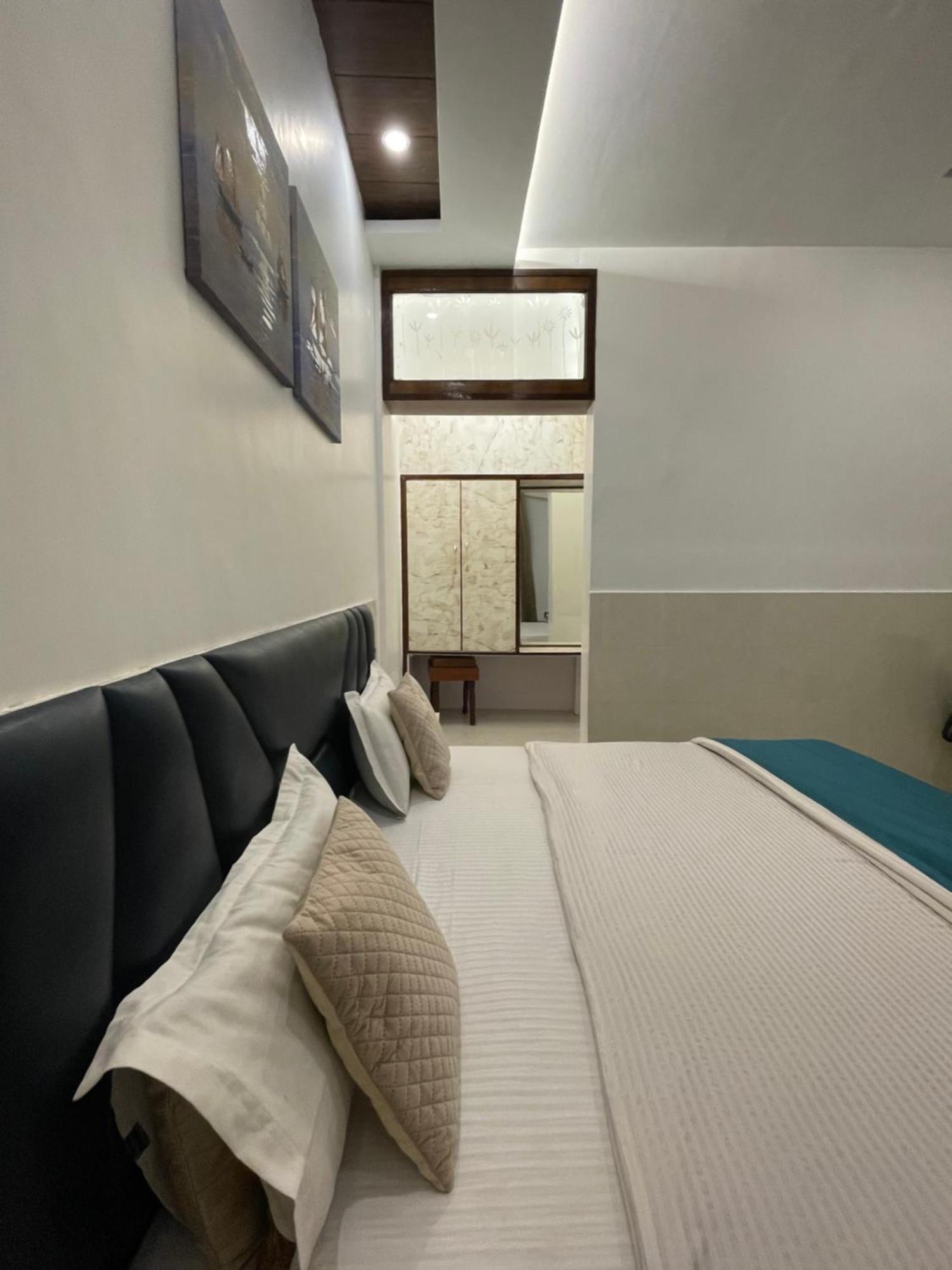 Hotel Dileep42 Lucknow Luaran gambar
