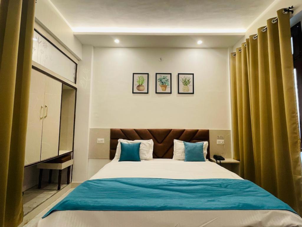 Hotel Dileep42 Lucknow Luaran gambar
